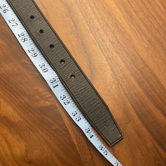 Coach reversible black and dark brown leather belt - Picture 6 of 7